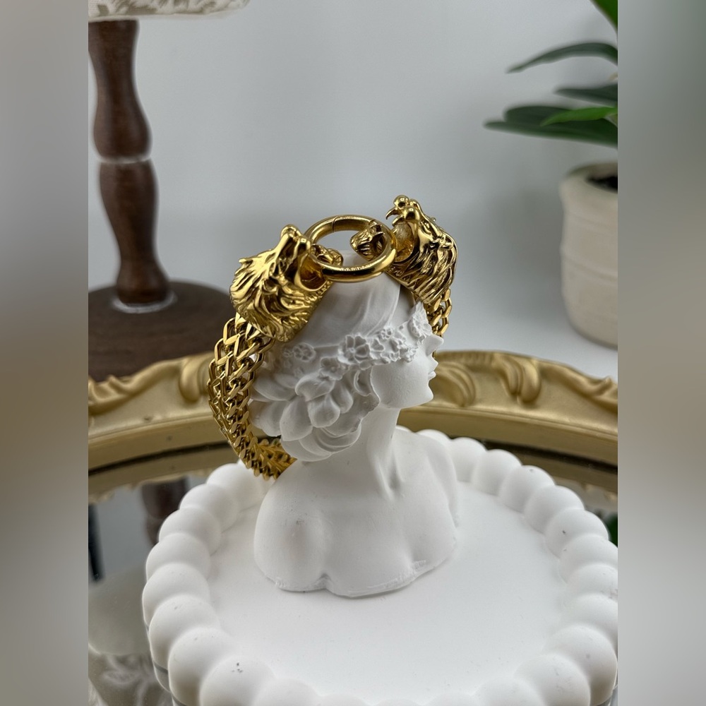Stainless Steel Lion Head Gold  Bracelet-Unisex With the Gift Box